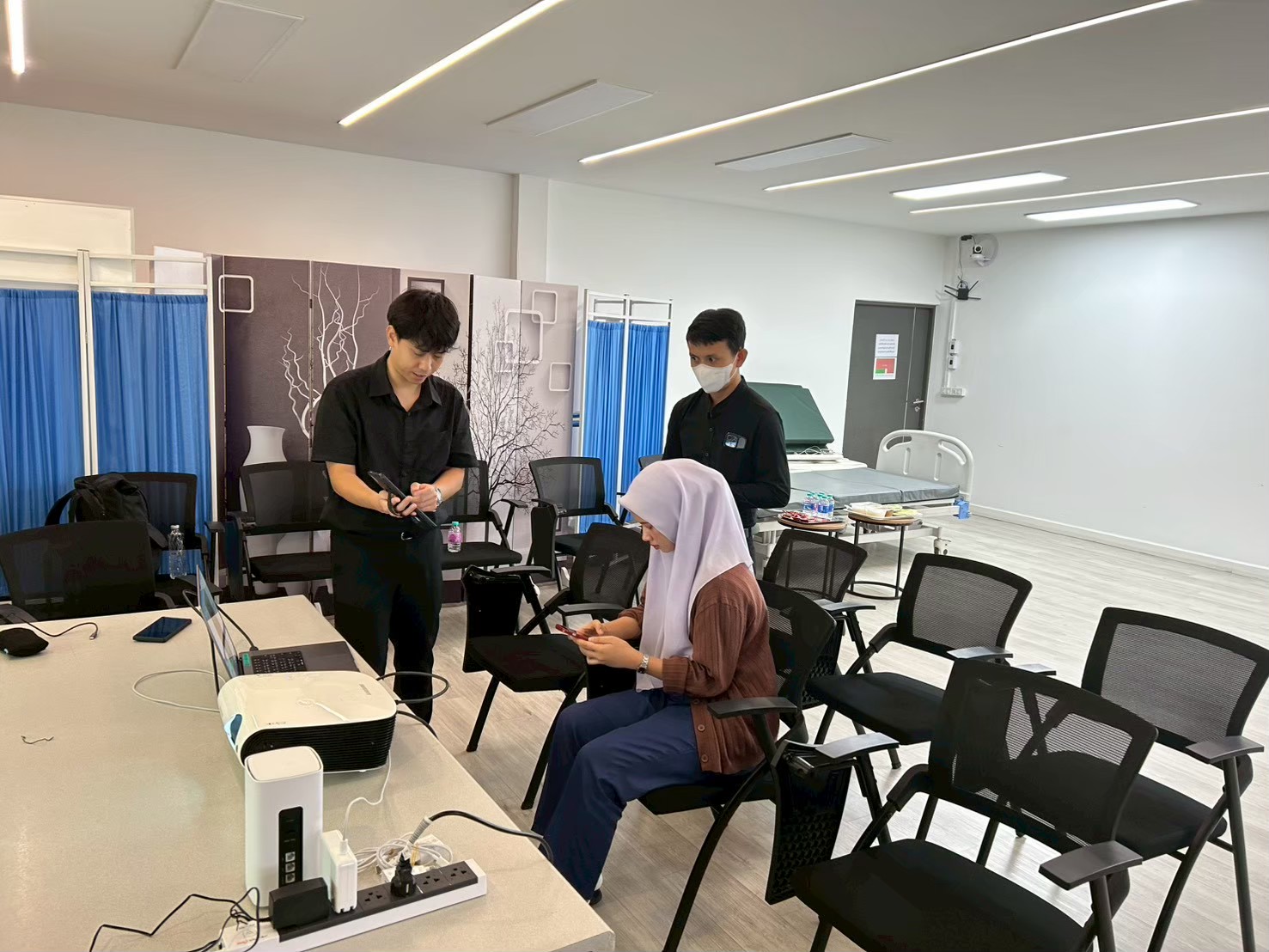 ลงพื้นที่สอนการใช้งานระบบ CareOnCloud โรงพยาบาลศุขเวช ภาพที่ 5